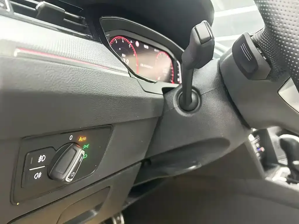 Volkswagen Magotan 2024 из CN, фото 8