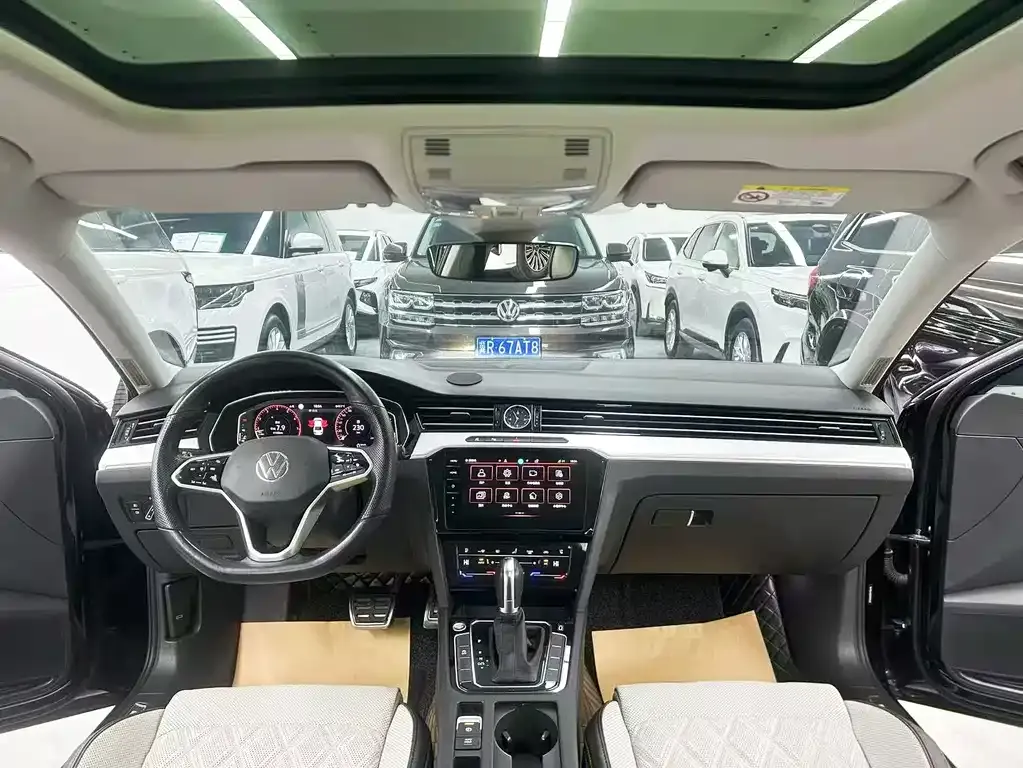 Volkswagen Magotan 2024 из CN, фото 10
