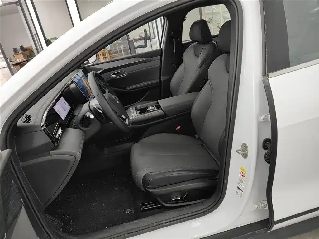 BYD Qin L 2025 из CN, фото 2