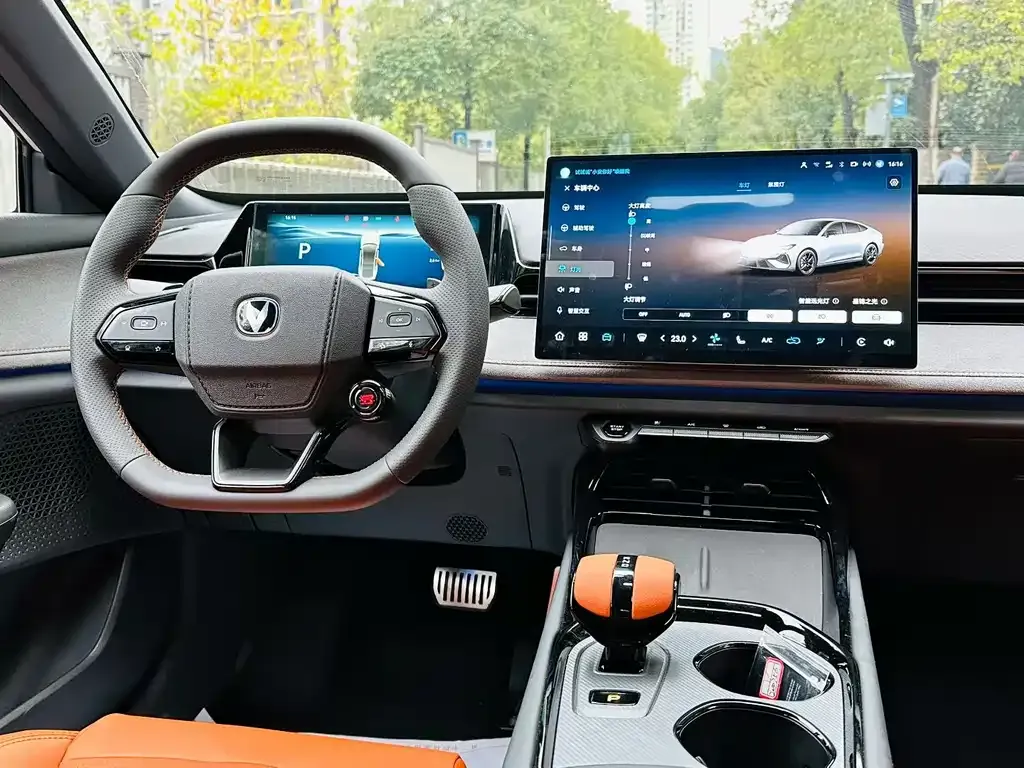 Changan UNI-V 2026 из CN, фото 4