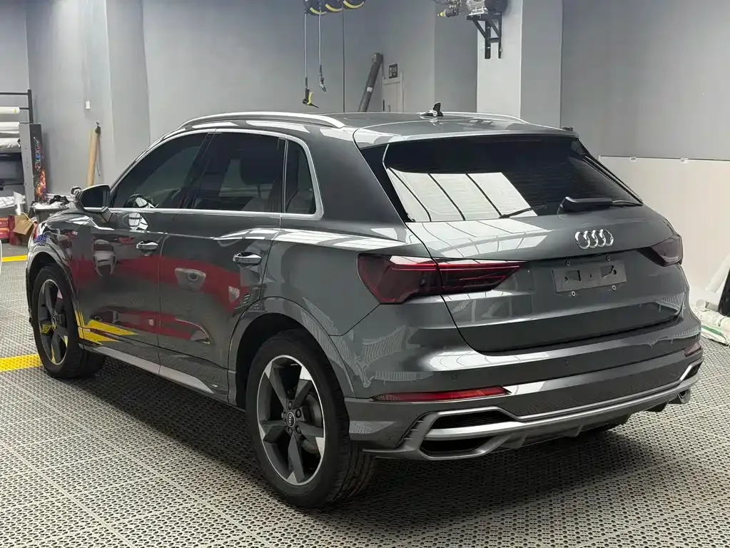 Audi Q3 — фото 10