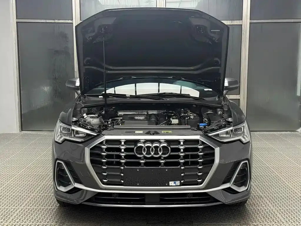 Audi Q3 — фото 4