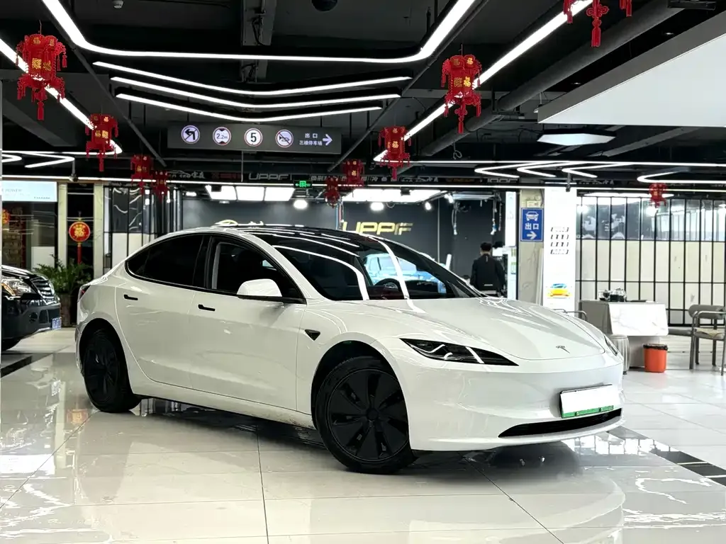 Tesla Model 3 2024 из CN, фото 9