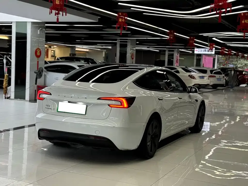 Tesla Model 3 2024 из CN, фото 4