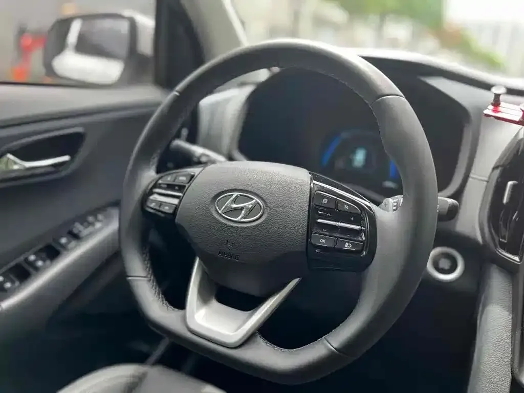 Hyundai ix35 — фото 2