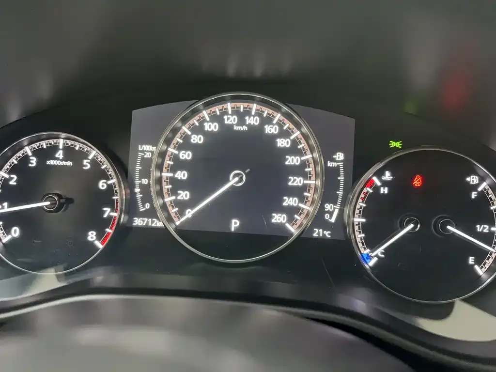 Mazda 3 Axela 2022 из CN, фото 3