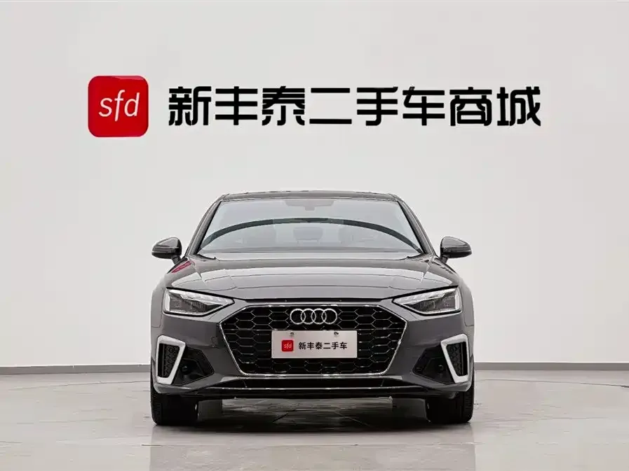 Audi A4L 2021 из CN, фото 2