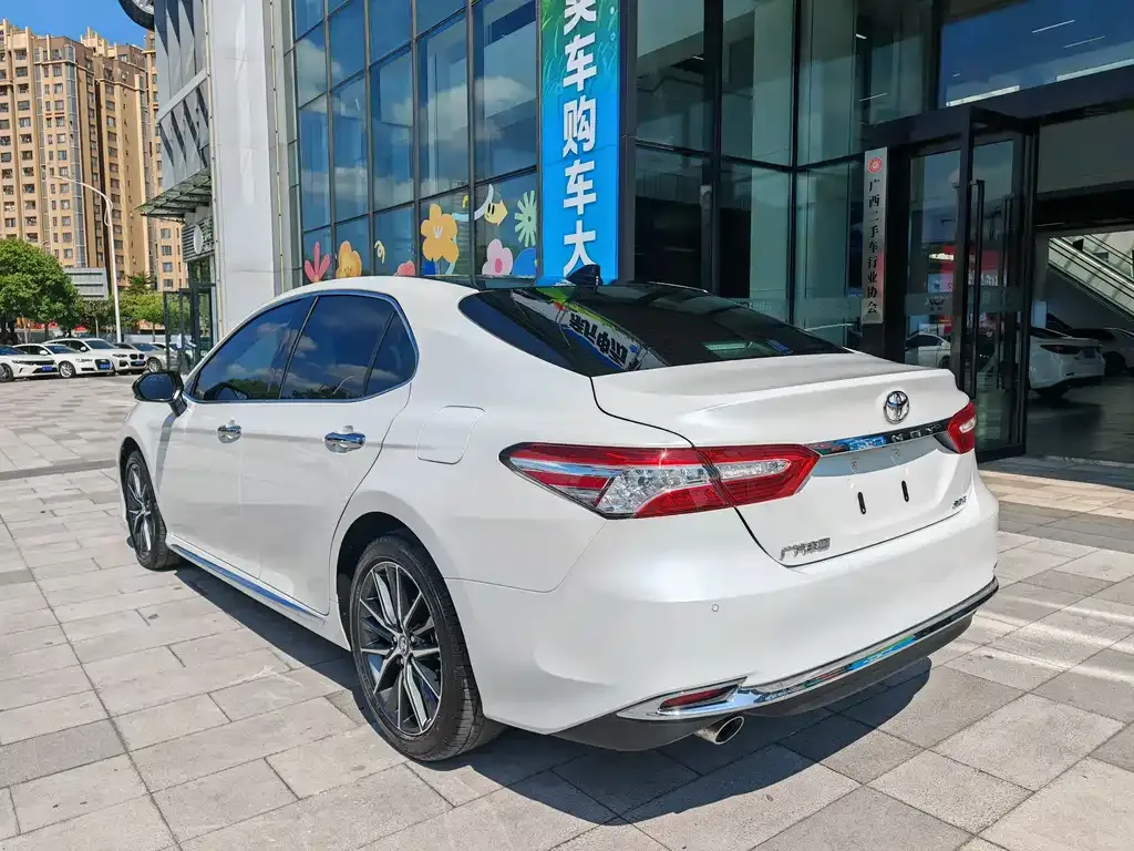 Toyota Camry 2024 из CN, фото 10