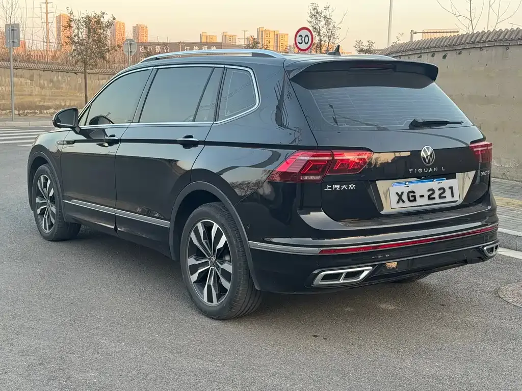 Volkswagen Tiguan L 2023 из CN, фото 3
