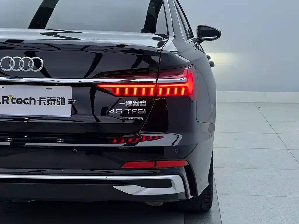 Audi A6L — фото 6