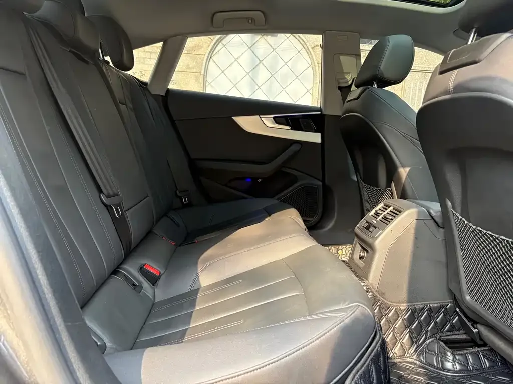 Audi A5 (Import) 2023 из CN, фото 3