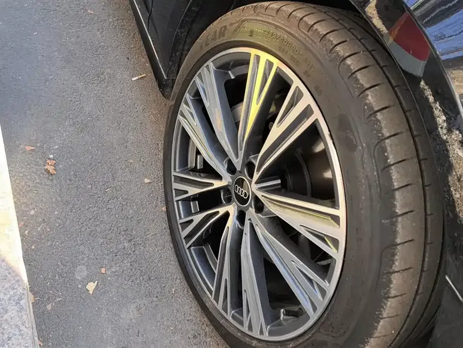 Audi A6L 2025 из CN, фото 8