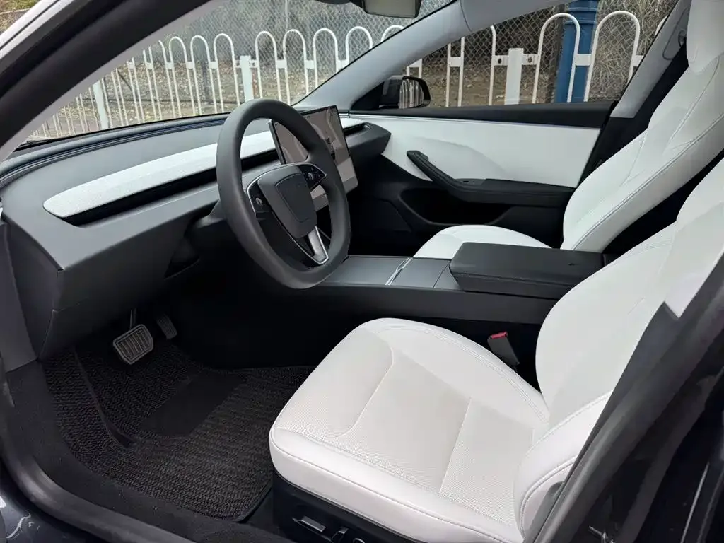 Tesla Model 3 2024 из CN, фото 5