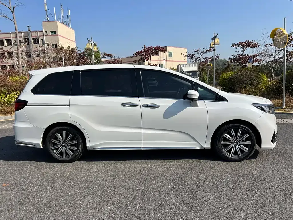 Honda Odyssey 2023 из CN, фото 7