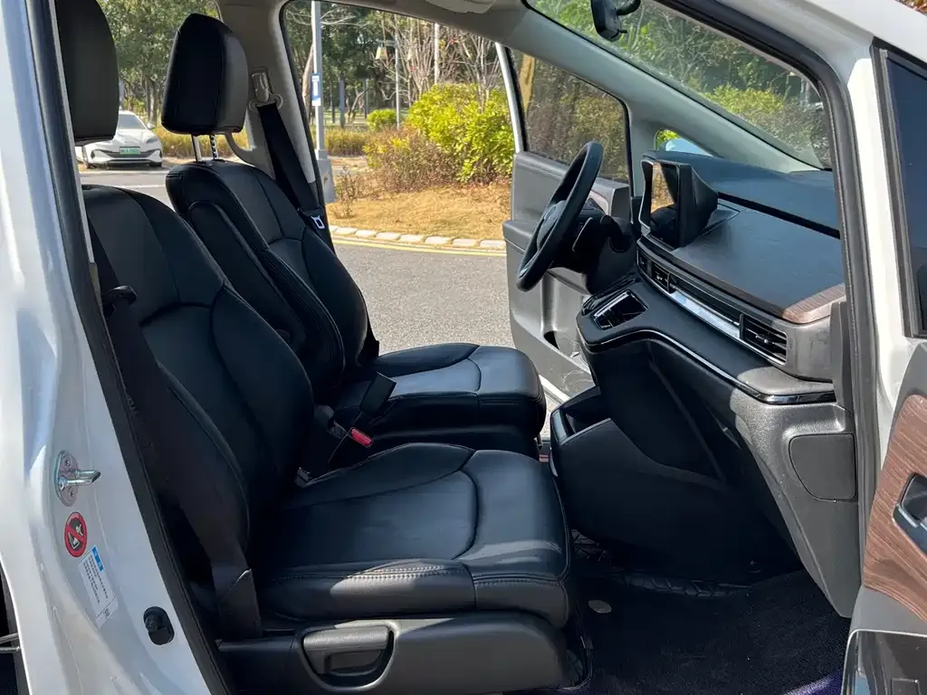 Honda Odyssey 2023 из CN, фото 2