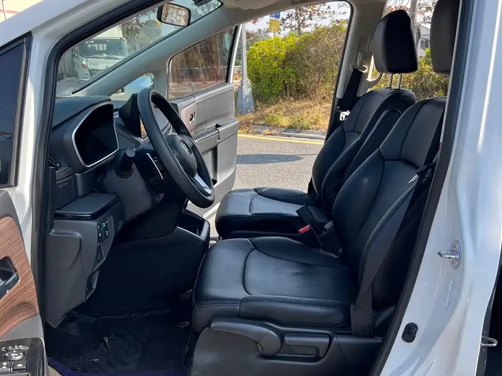 Honda Odyssey 2023 из CN, фото 3