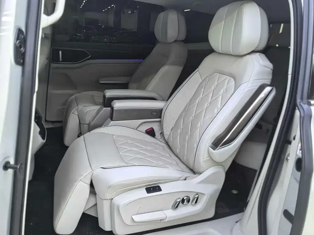 Volkswagen Viloran 2022 из CN, фото 8