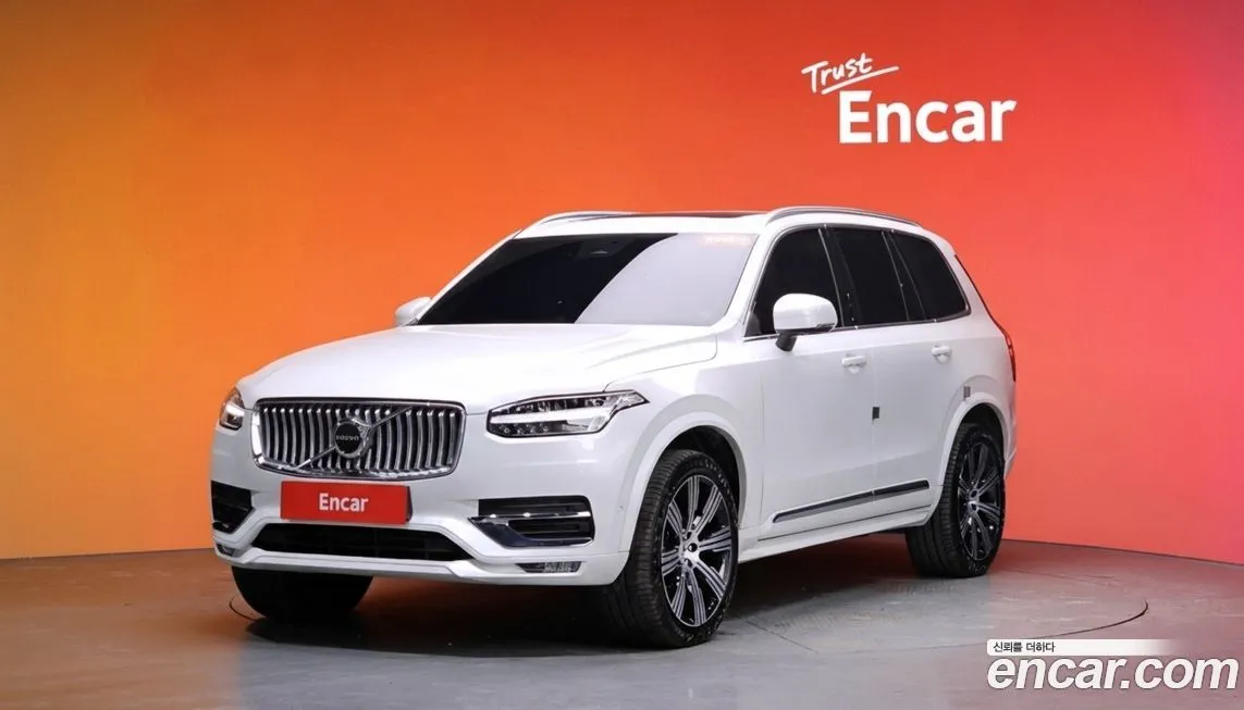 Volvo XC90 — фото 1