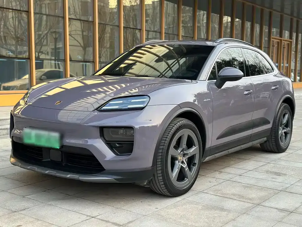 Porsche Macan EV — фото 1