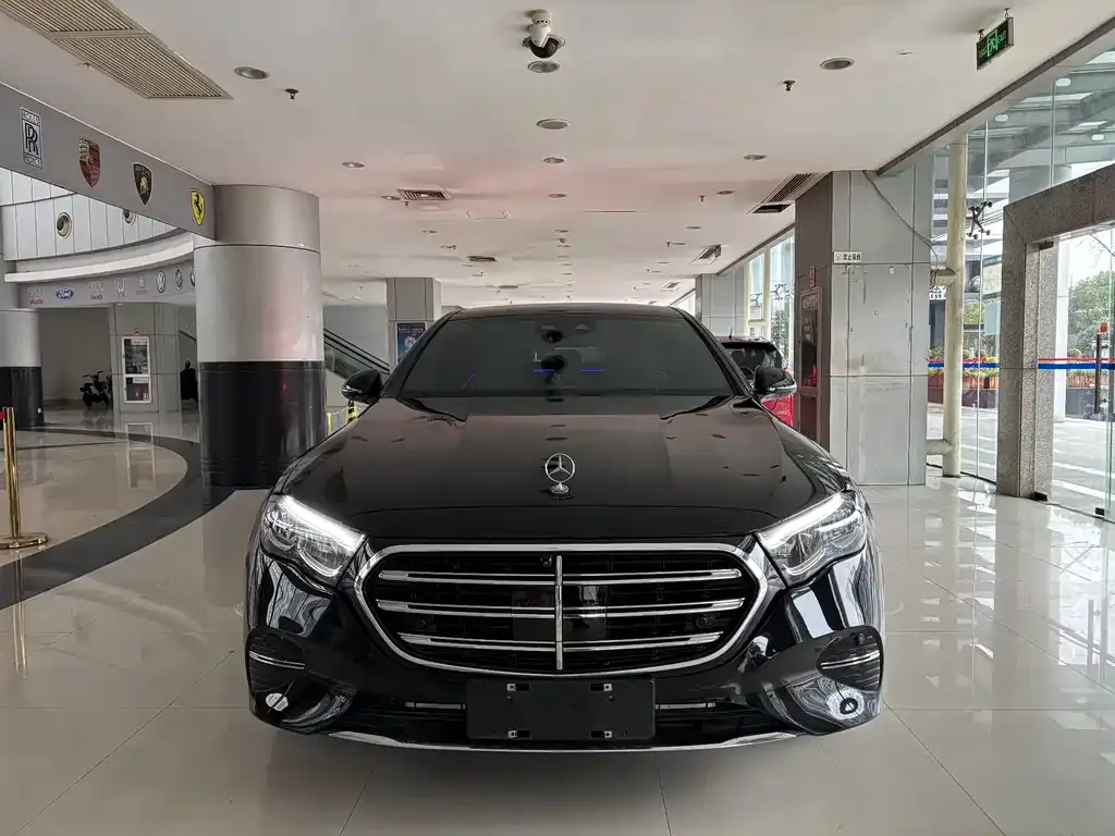 Mercedes-Benz E-Class 2025 из CN, фото 2