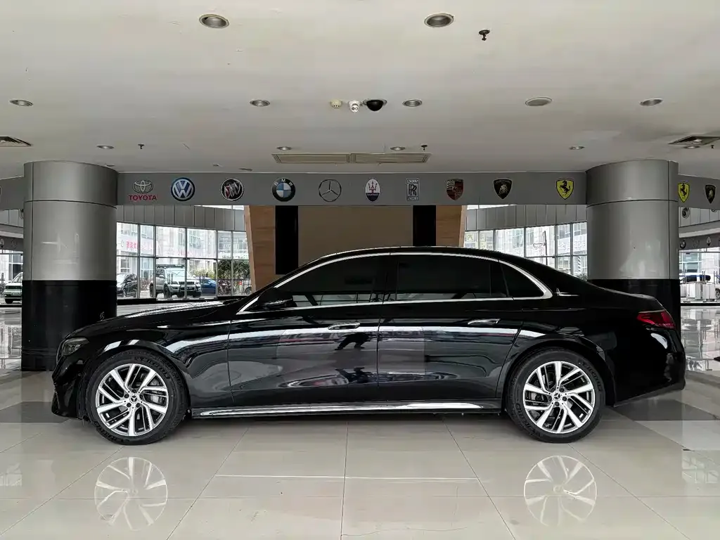 Mercedes-Benz E-Class 2025 из CN, фото 3