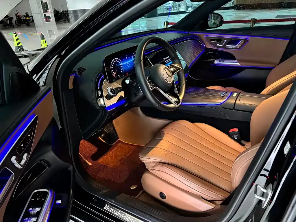 Mercedes-Benz E-Class 2025 из CN, фото 4