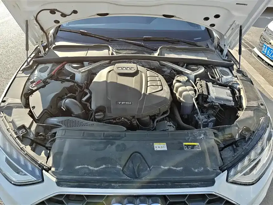 Audi A4L 2023 из CN, фото 7