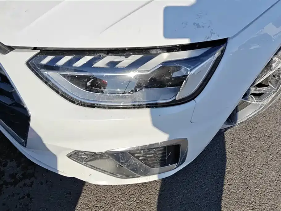 Audi A4L 2023 из CN, фото 9