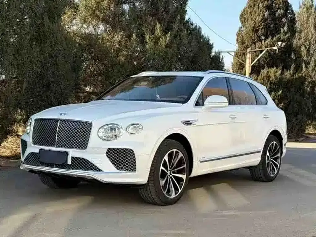 Bentley Bentayga — фото 1