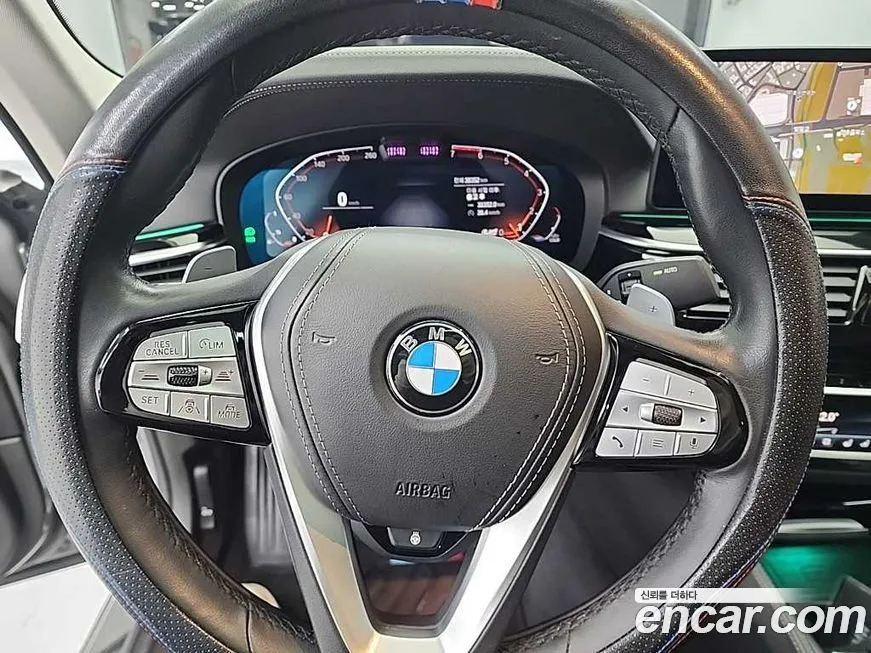 BMW 5-Series 2021 из KR, фото 8