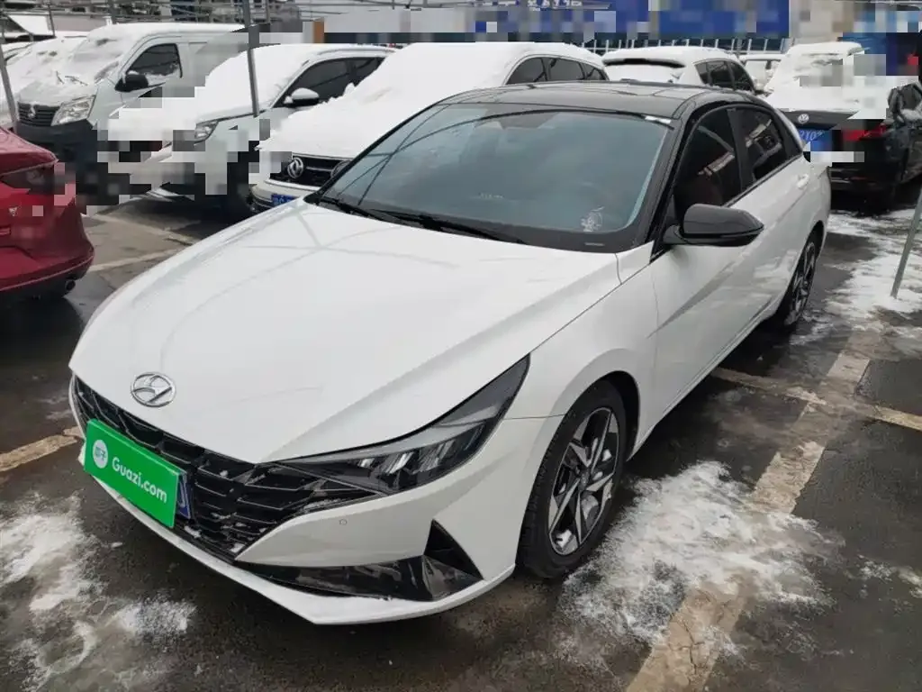 Hyundai Elantra 2022 из CN, фото 1