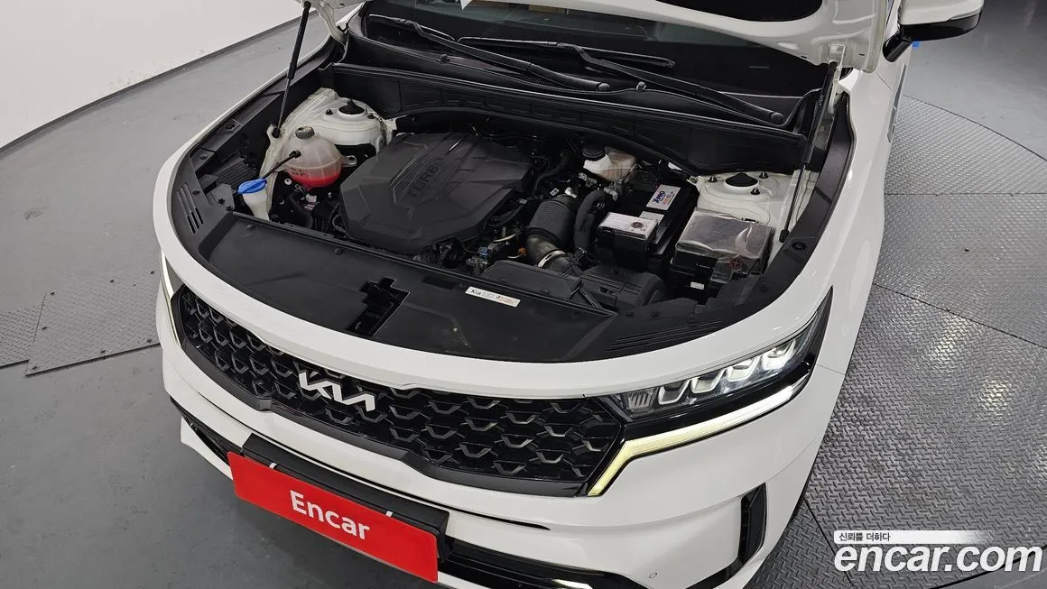 Kia Sorento — фото 9