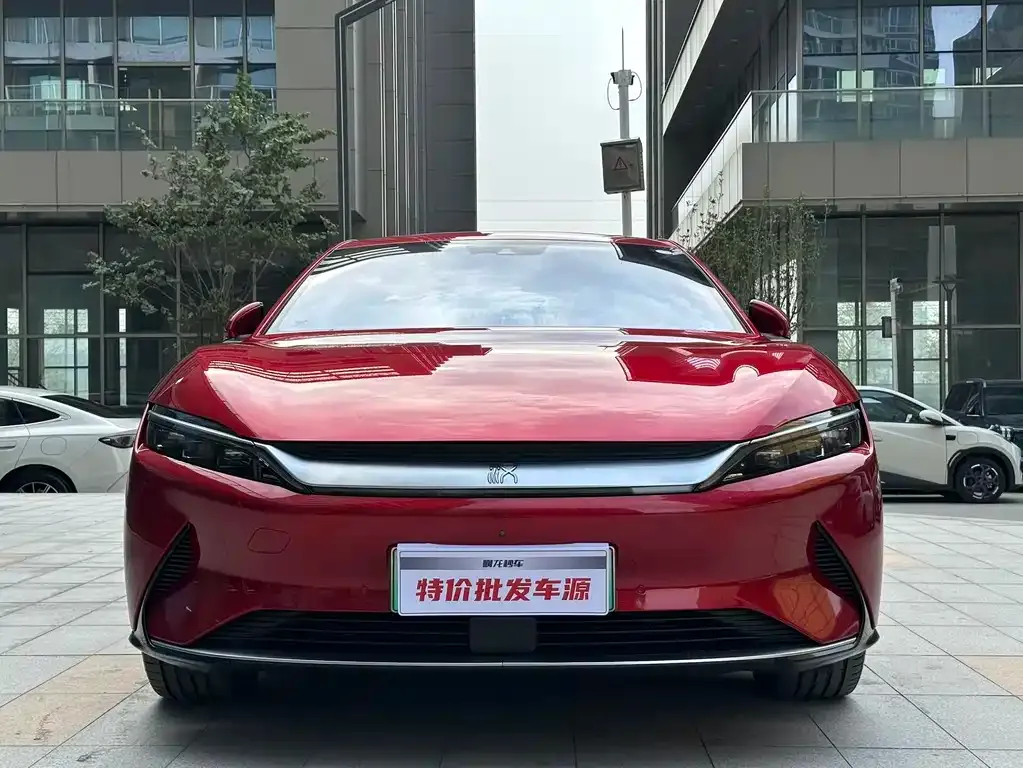 BYD Han — фото 2