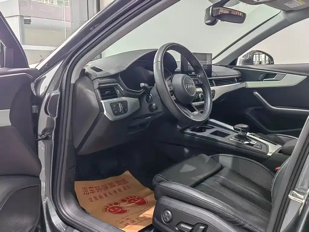 Audi A4L 2021 из CN, фото 8