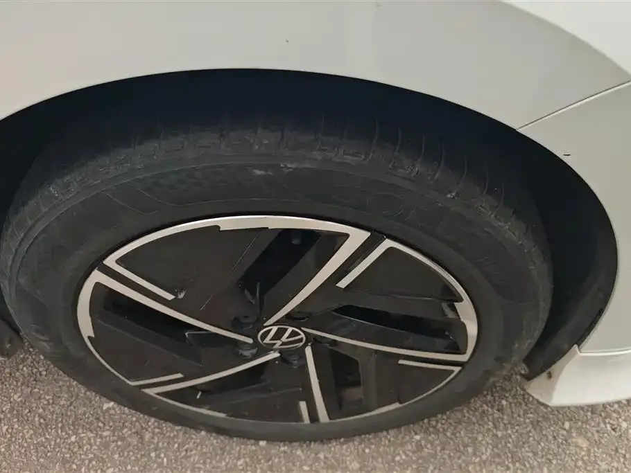 Volkswagen Sagitar 2023 из CN, фото 3