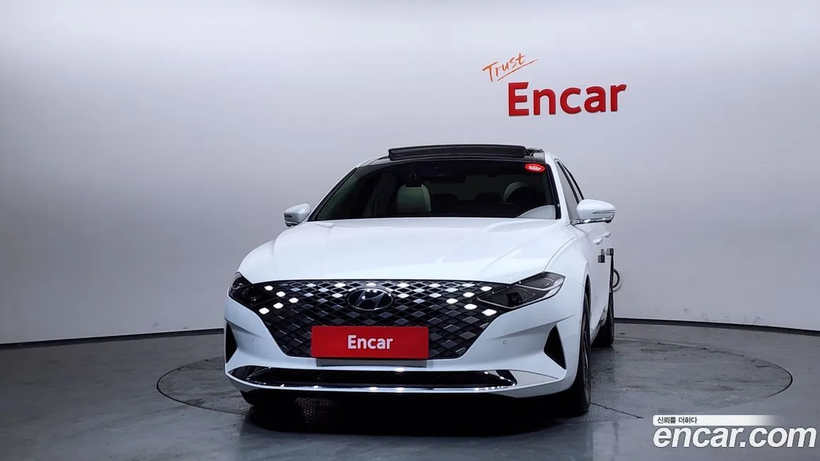 Hyundai Grandeur 2022 из KR, фото 2