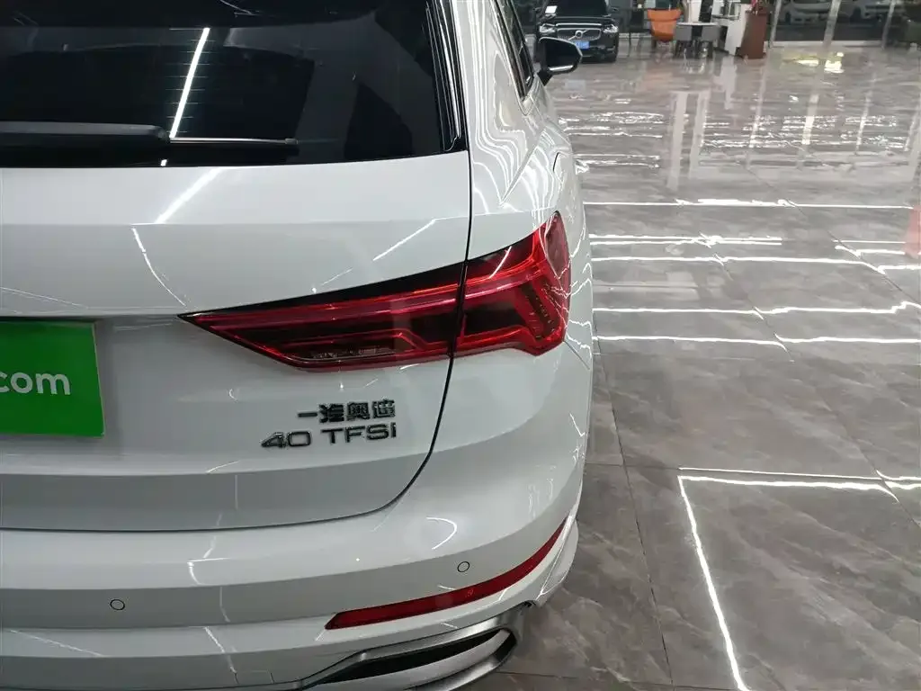 Audi Q3 — фото 6