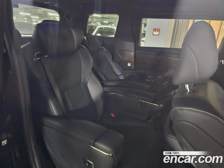 Toyota Alphard — фото 6