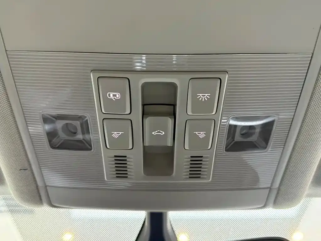 Volkswagen Passat — фото 10