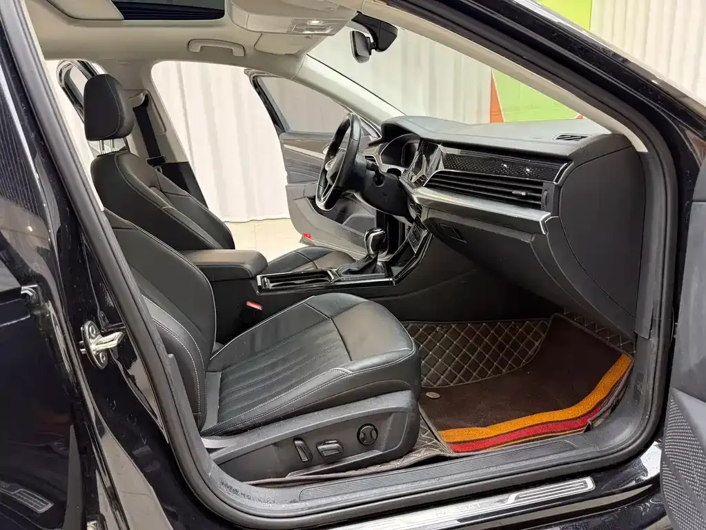 Volkswagen Passat — фото 9