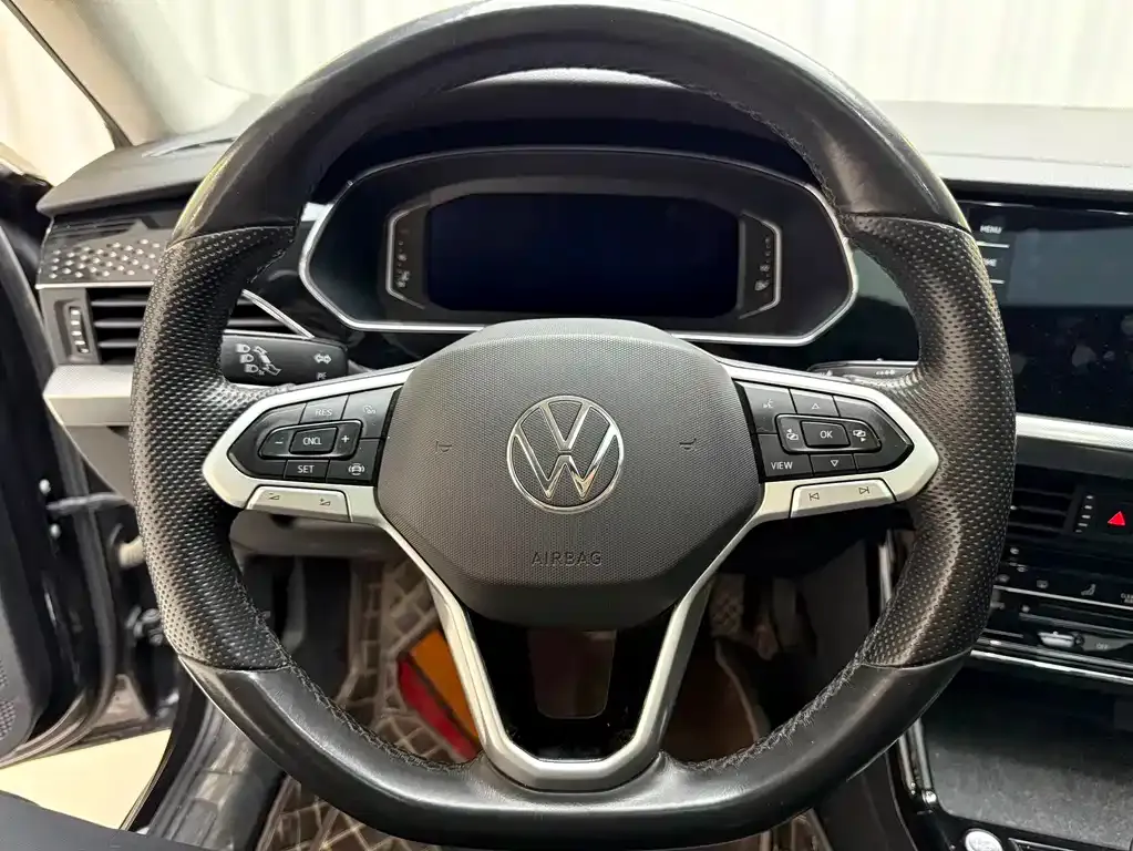 Volkswagen Passat — фото 4