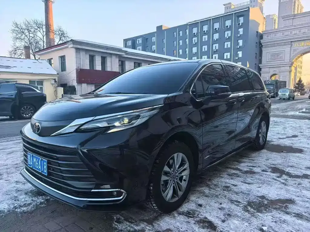 Toyota Sienna 2024 из CN, фото 9