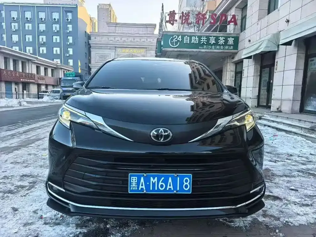 Toyota Sienna 2024 из CN, фото 6