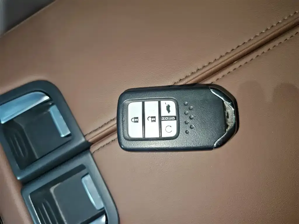 Honda UR-V 2021 из CN, фото 3