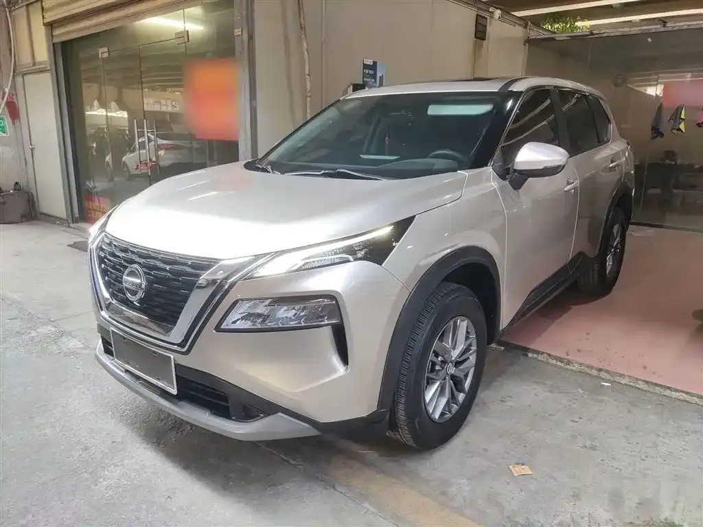 Nissan X-Trail 2023 из CN, фото 1