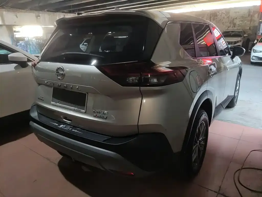 Nissan X-Trail 2023 из CN, фото 3