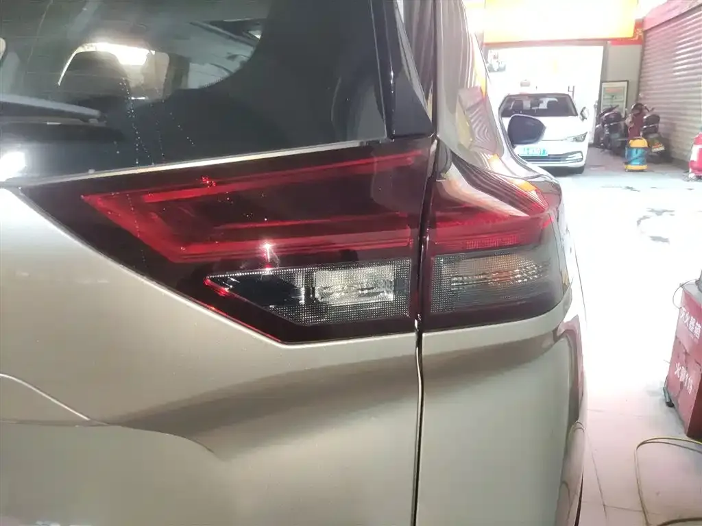 Nissan X-Trail 2023 из CN, фото 4