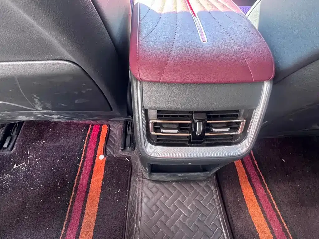 Hongqi H5 2023 из CN, фото 2