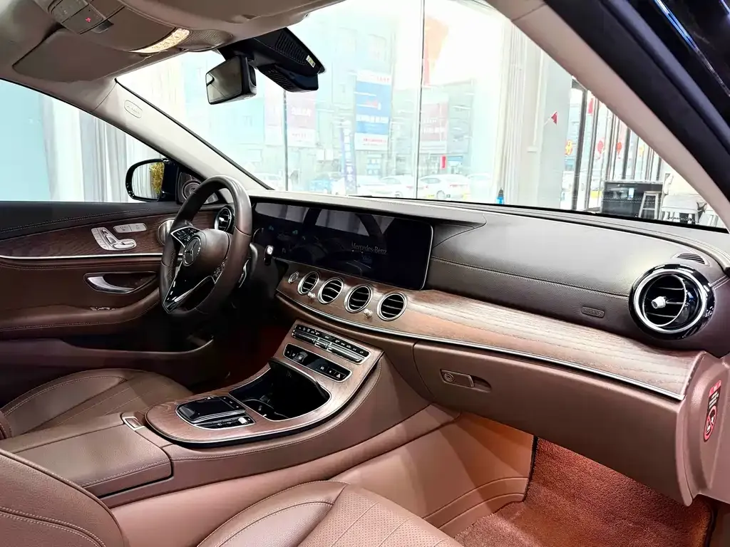 Mercedes-Benz E-Class 2023 из CN, фото 8