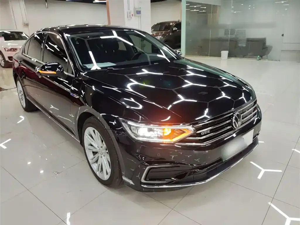 Volkswagen Magotan GTE PHEV 2022 из CN, фото 6